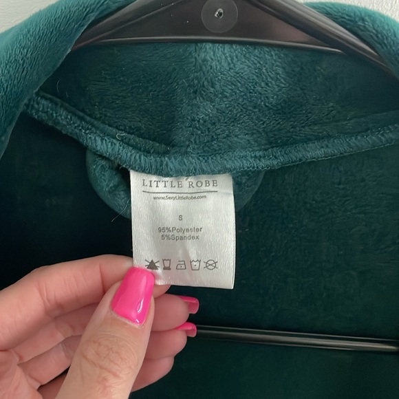 Sexy Little Robe - The Emerald Empress - Picture 6 of 7